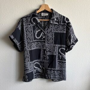 JUST Female Black and White Paisley Bandana Button Down Short Sleeve Shirt S
